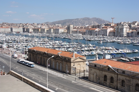 Marseillen keskustaa hallitsee Vieux Port, kreikkalaisten 600 eaa perustama satama.
